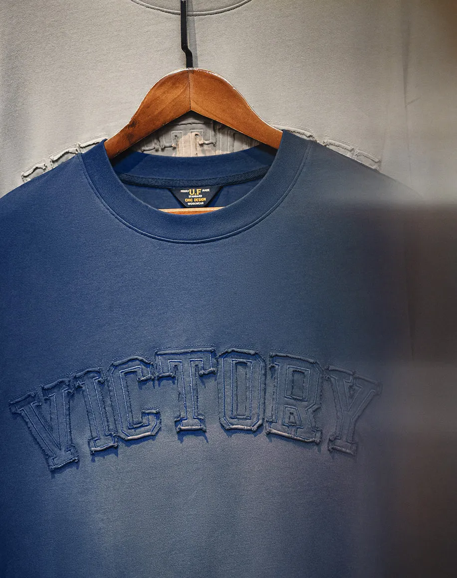 American Retro Letter Patch Gradient Color Washed Men's Sweater