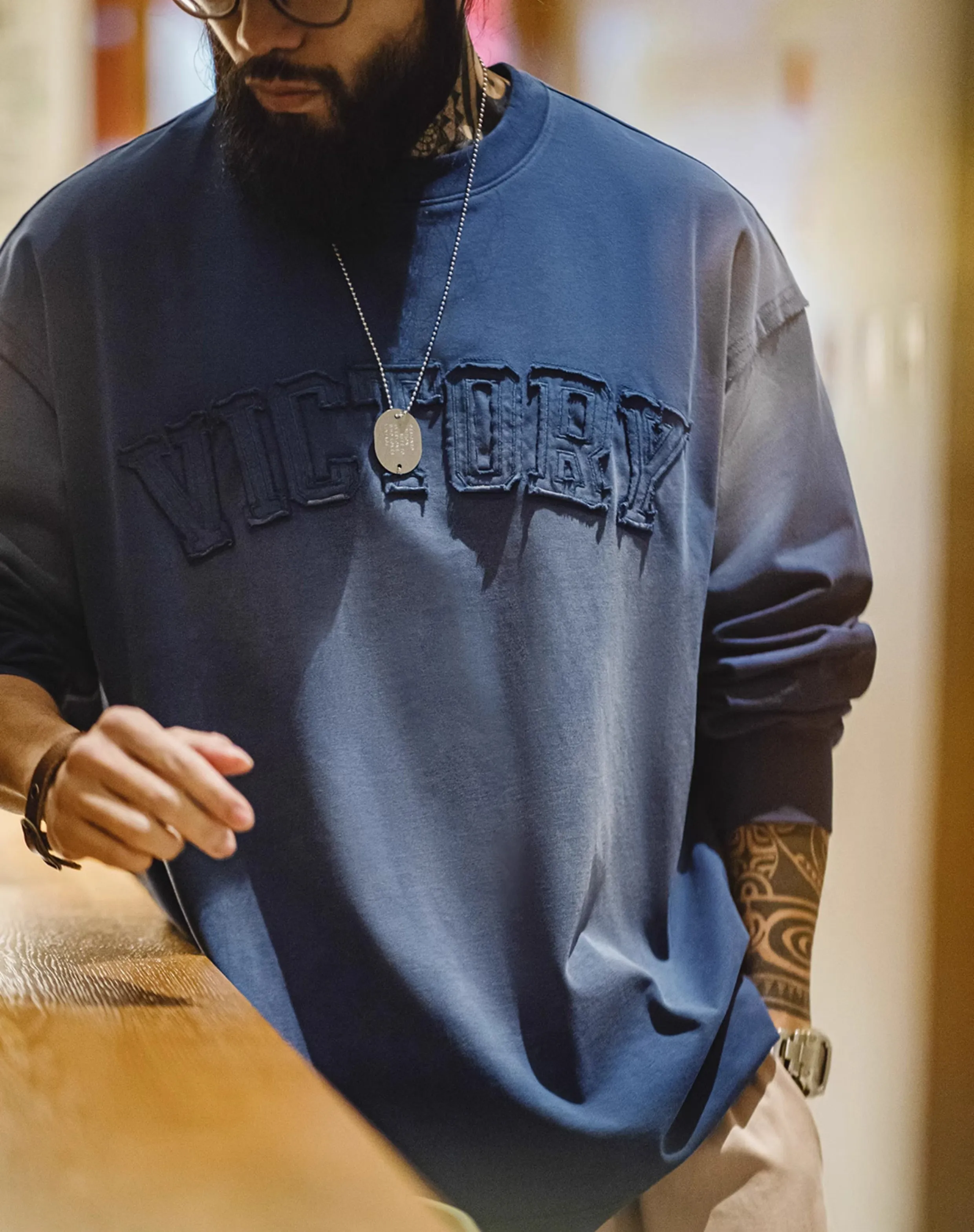 American Retro Letter Patch Gradient Color Washed Men's Sweater