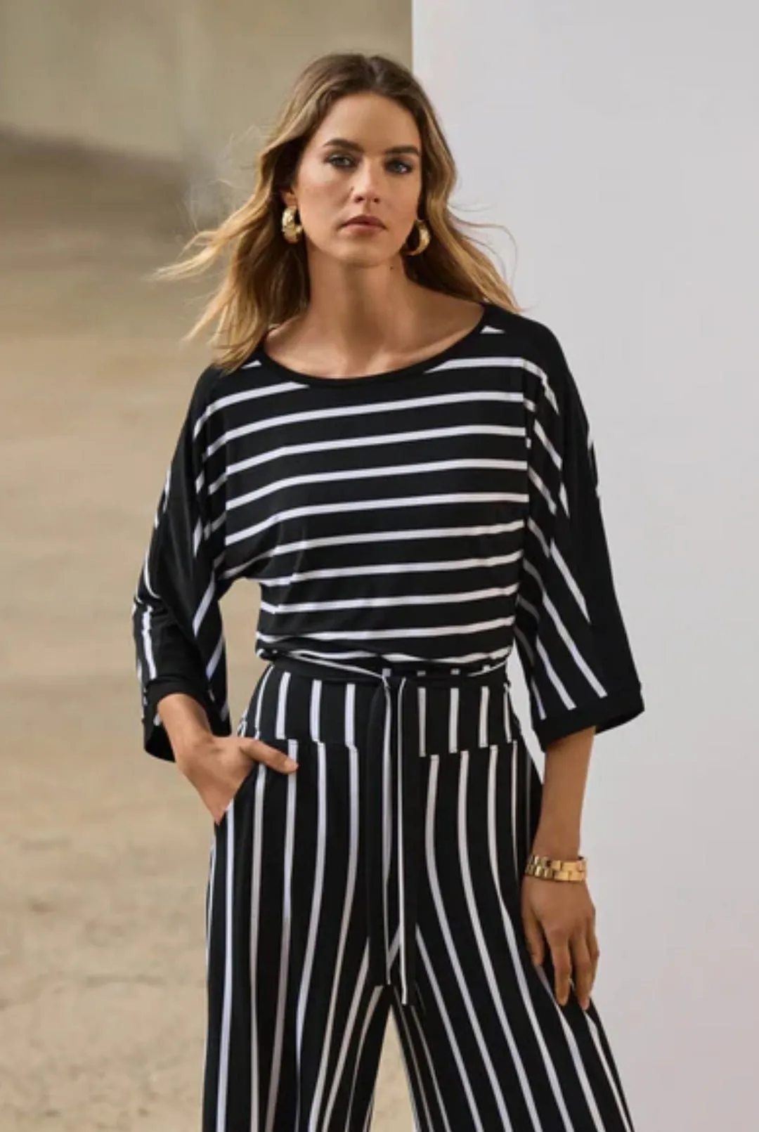 Silky Knit Stripe Print Fitted Top